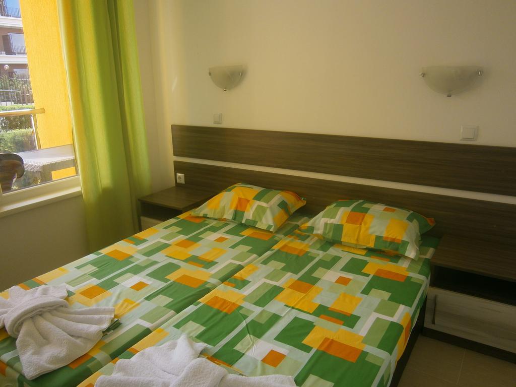Anna Marina Apartments Sveti Vlas Rum bild