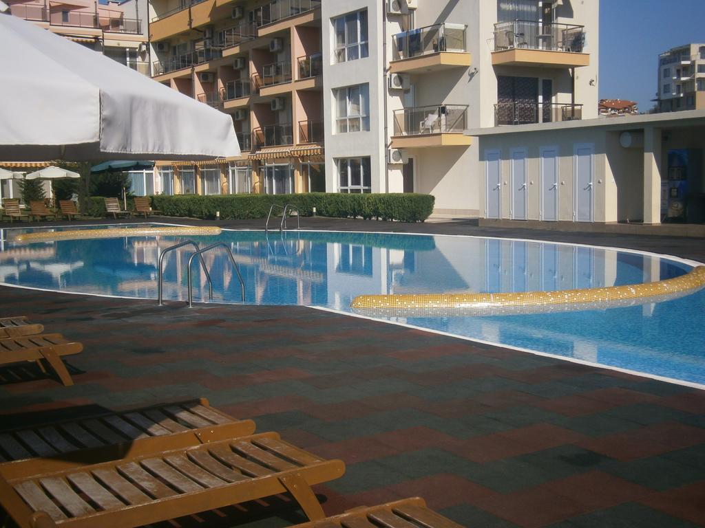 Anna Marina Apartments Sveti Vlas Exteriör bild