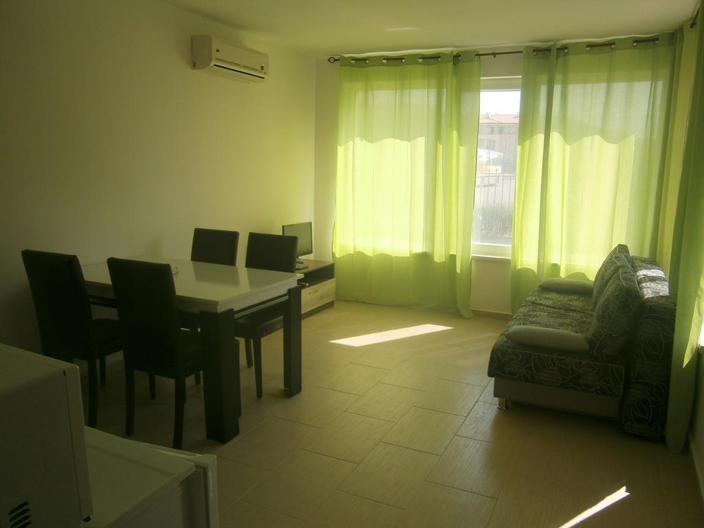Anna Marina Apartments Sveti Vlas Rum bild