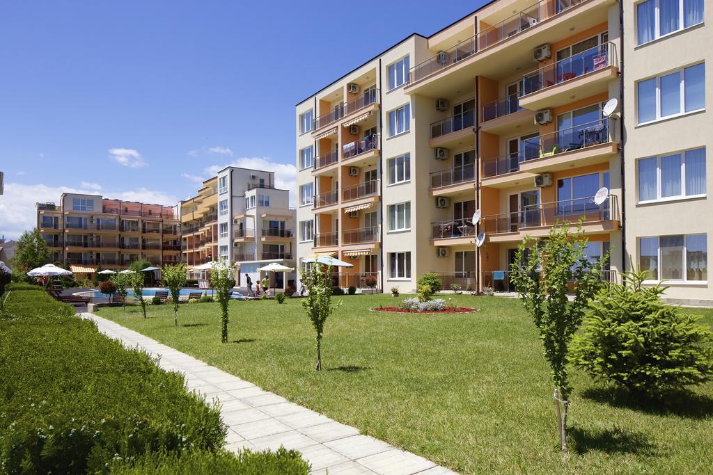 Anna Marina Apartments Sveti Vlas Exteriör bild