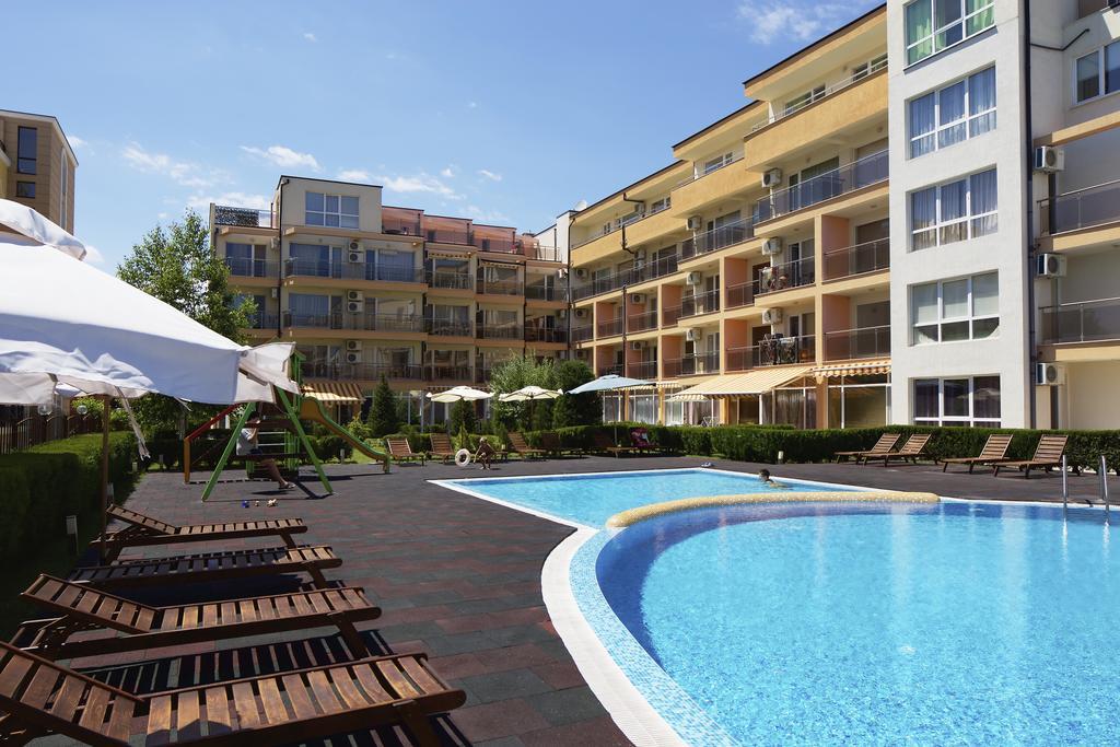 Anna Marina Apartments Sveti Vlas Exteriör bild