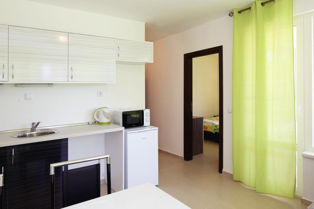 Anna Marina Apartments Sveti Vlas Exteriör bild